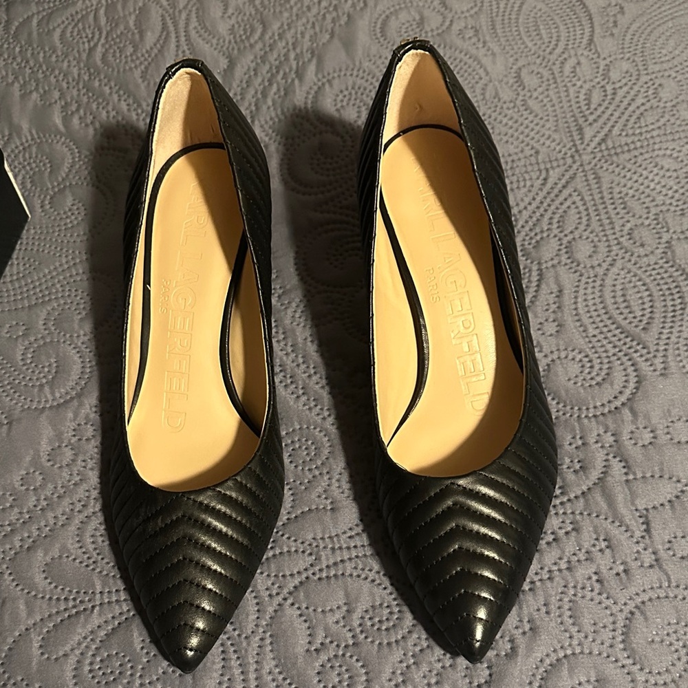 Karl Lagerfeld Black Textured Heels